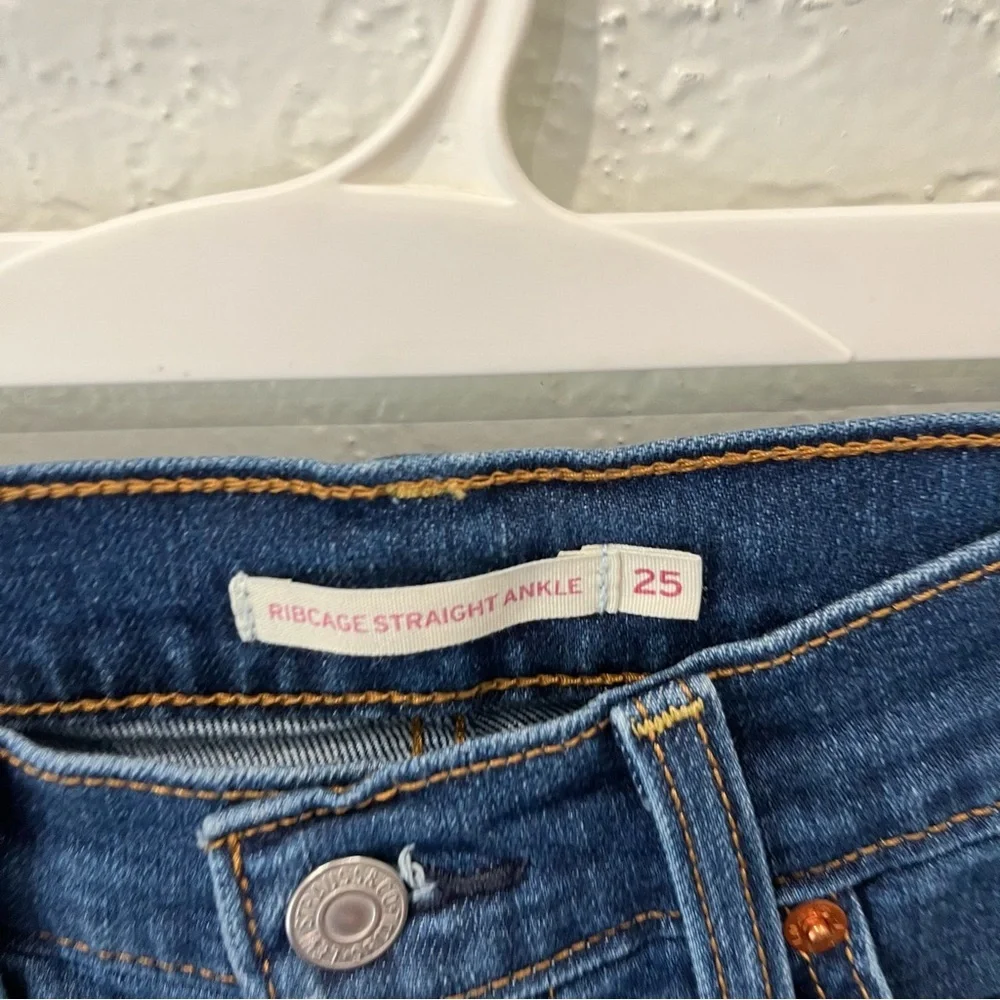 Levi's Jeans Women's 25 Ribcage Straight Ankle Dark Wash Button Fly - Picture 7 of 10